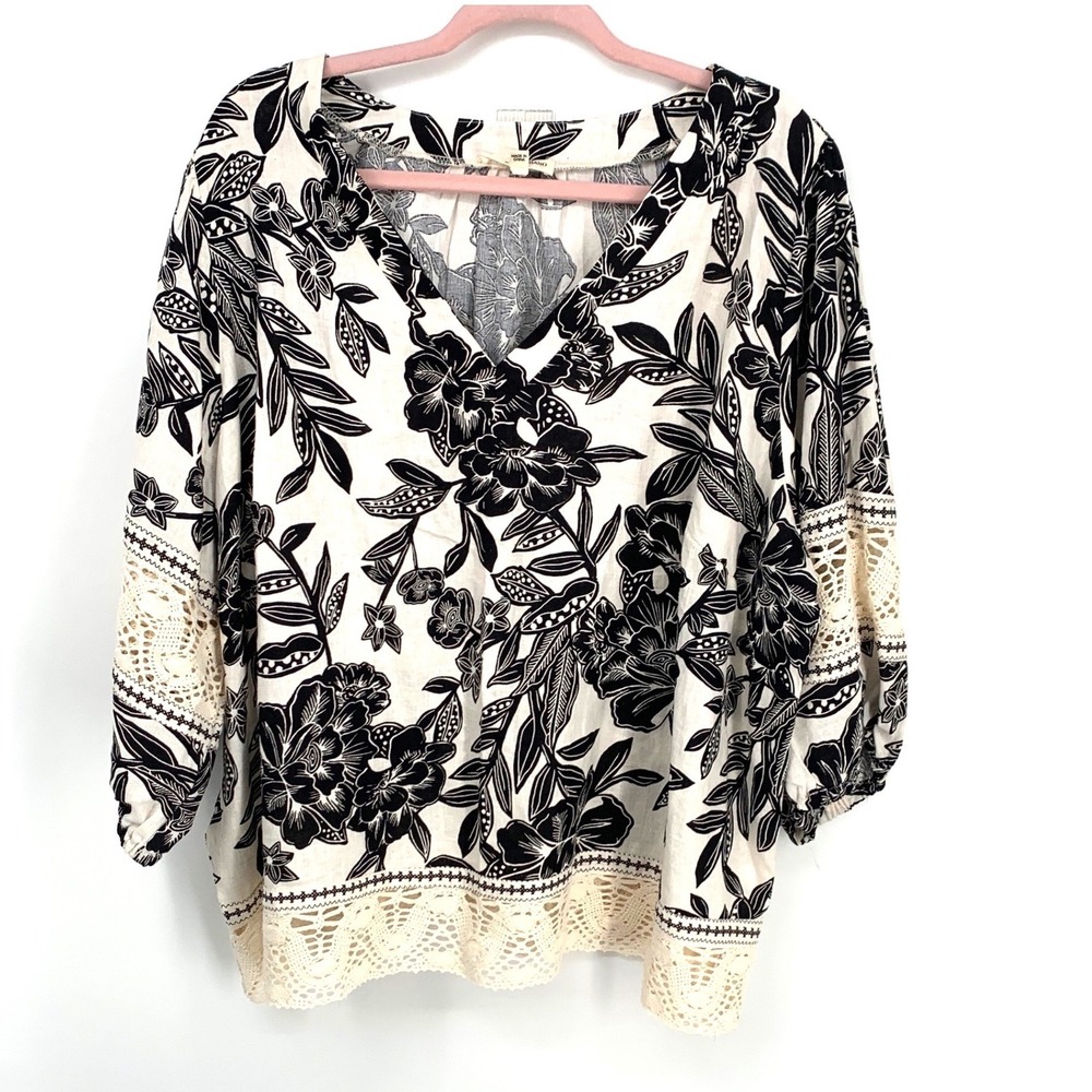 Christian Siriano 2X Black Cream Linen Blend Floral Crochet Top - Picture 2 of 7